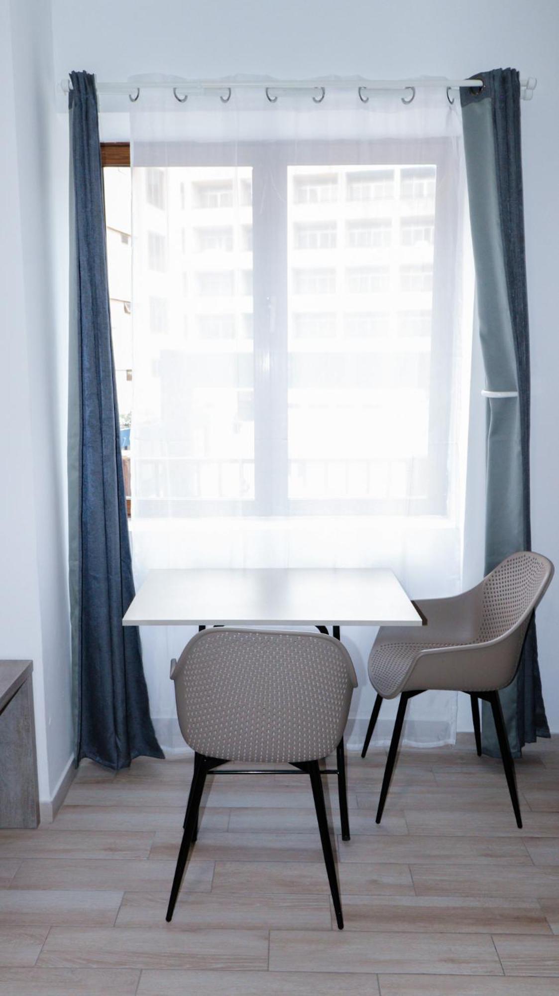 Napoli Suites Studios Aparthotel San Ġiljan Kültér fotó