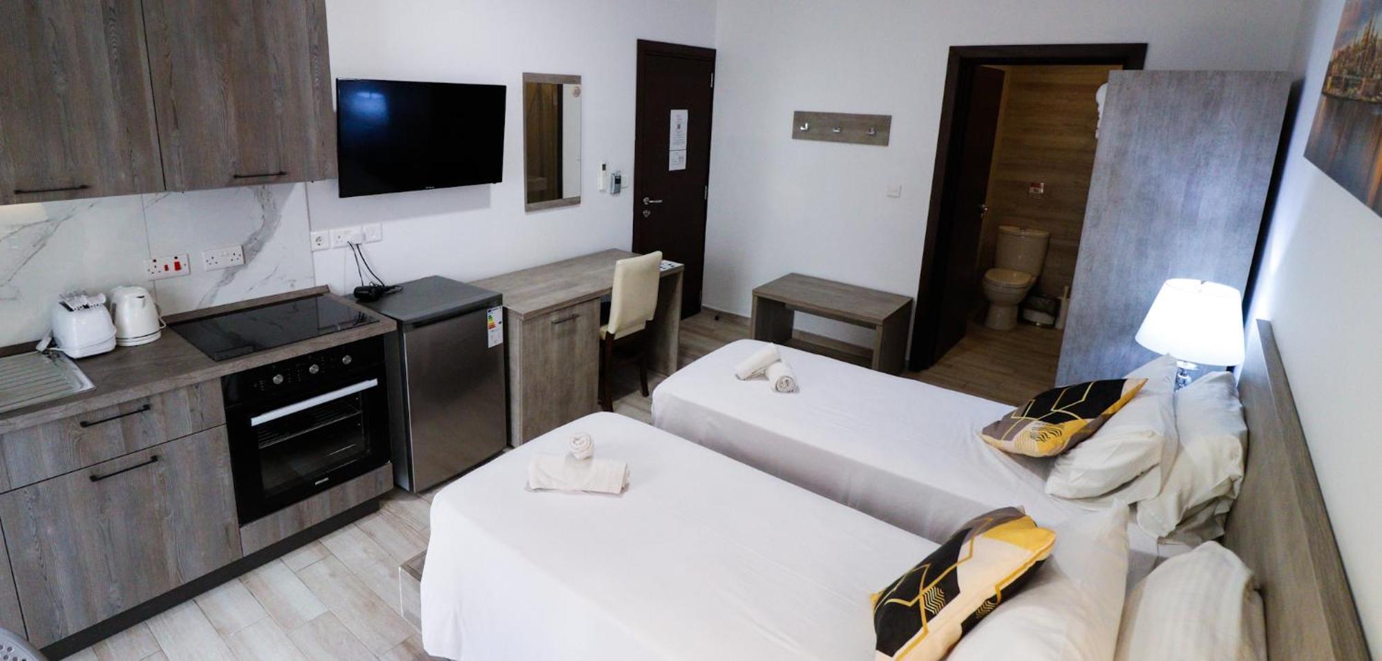 Napoli Suites Studios Aparthotel San Ġiljan Kültér fotó