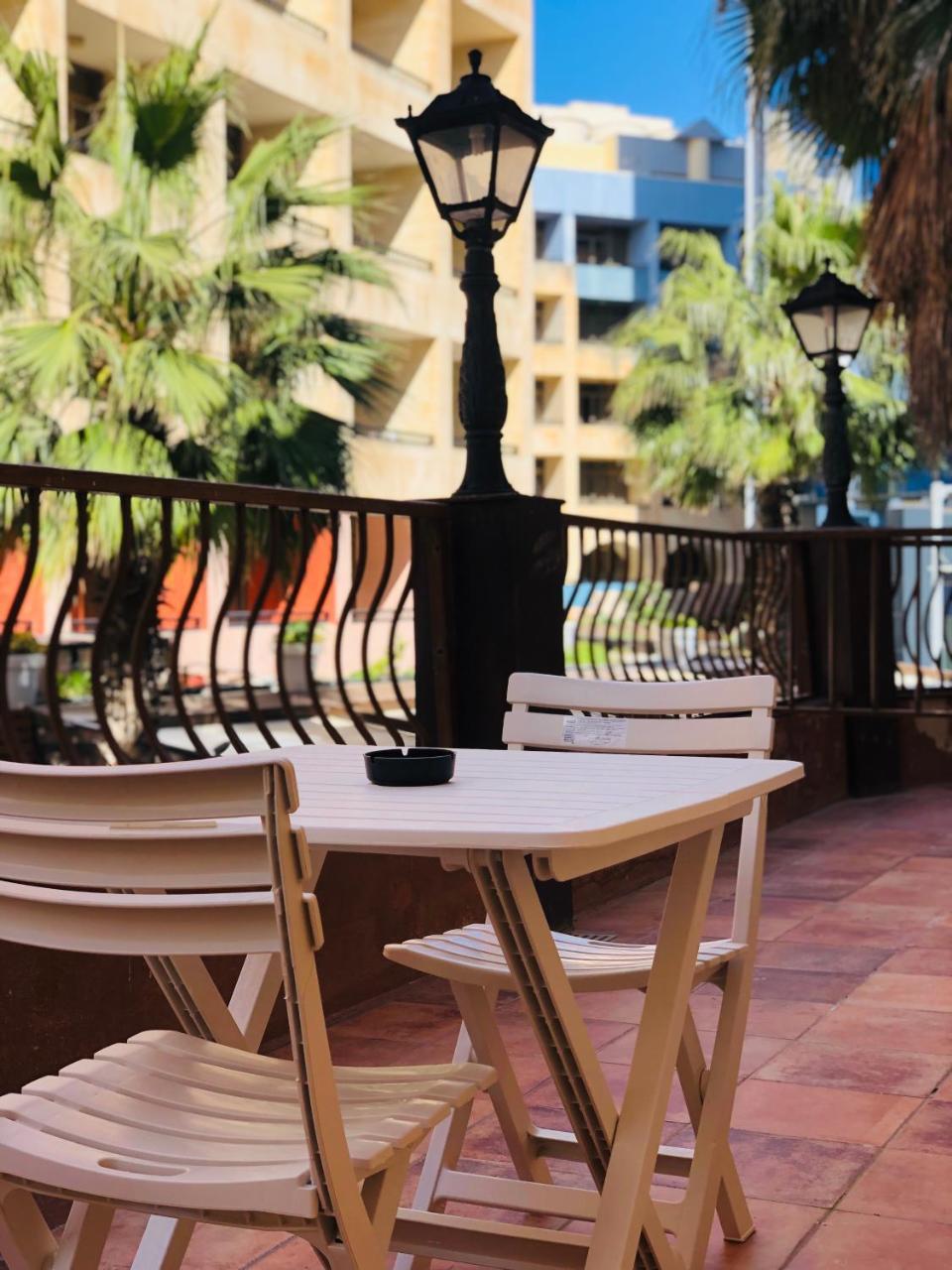 Napoli Suites Studios Aparthotel San Ġiljan Kültér fotó